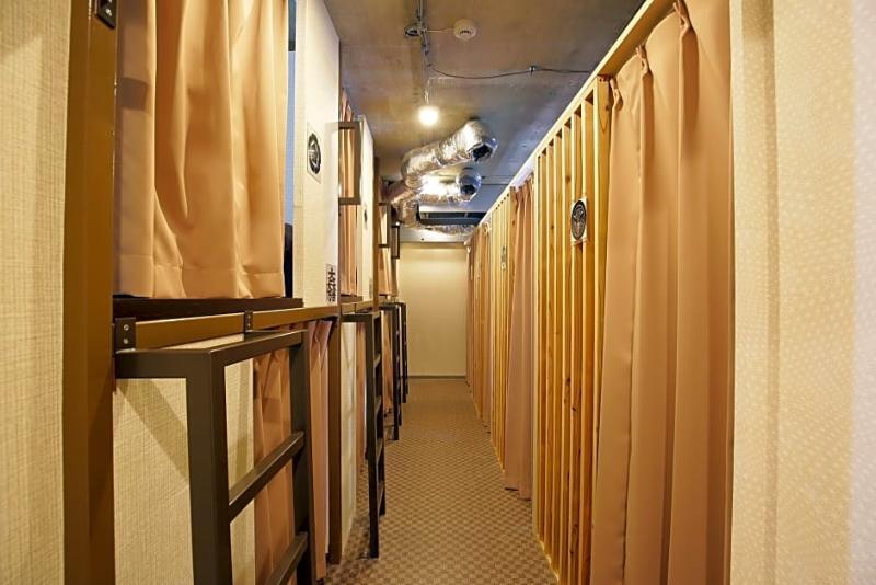 Samurais Hostel Ikebukuro Tokyo Esterno foto